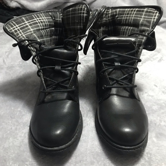 boc Shoes - NWOT- BOC - Mid ankle boots